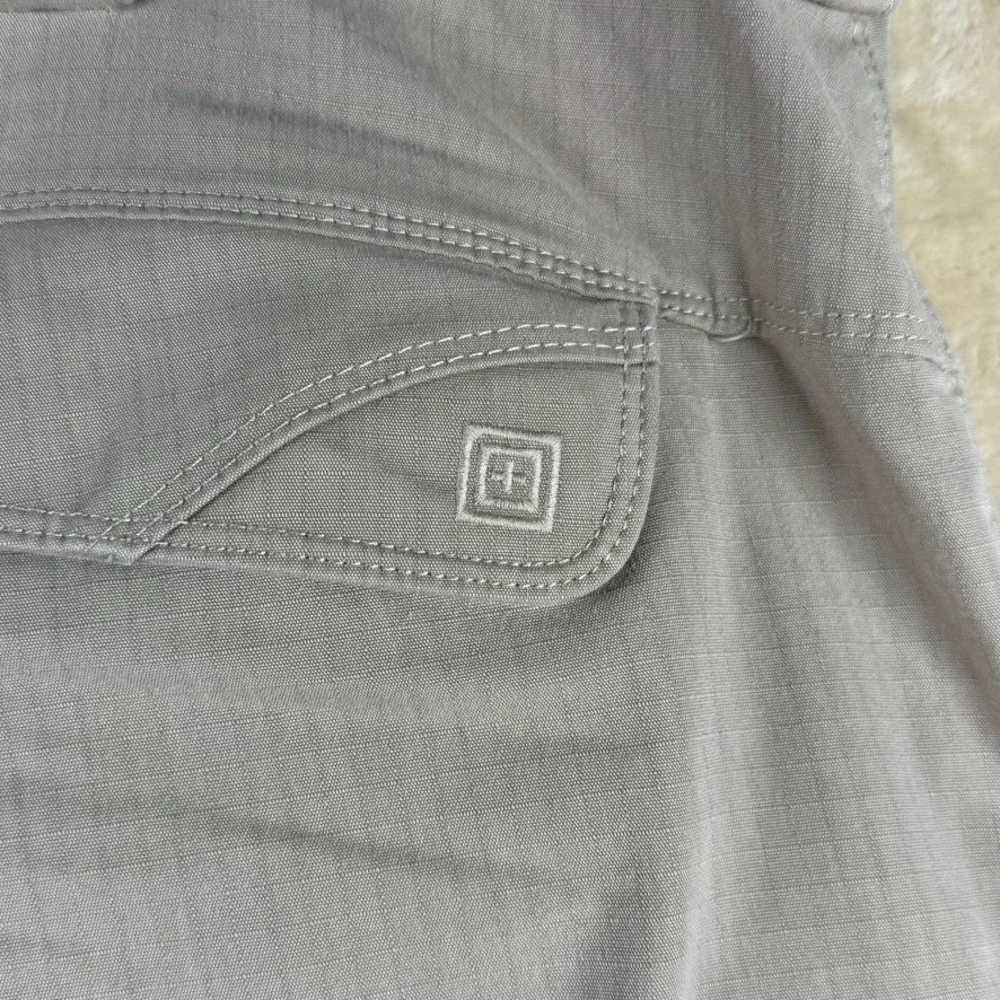 5.11 Tactical Mens 44x30 Khaki Ripstop Cargo Pants Tan Workwear Utility Pockets